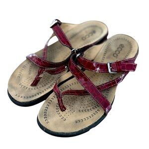 ECCO Light Women's Burgundy Red Croc Strappy Thong Sandals Size 37